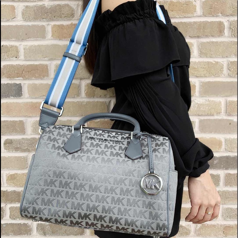 Gaby’sBags👜💕- Michael Kors Satchel Wallet set - Picture 3 of 7